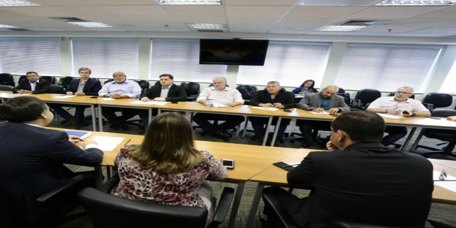 Alteração das cláusulas 31 e 33 são discutidas na Comissão Bipartite de Segurança Bancária