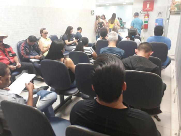 Reestruturação do BB gera superlotação nas agências, atendimento precário e revolta da população