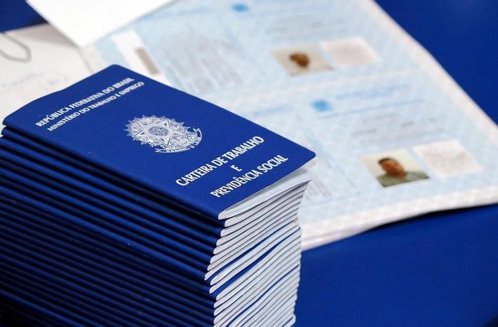 Pressão dos trabalhadores barra votação da Carteira Verde Amarela no Congresso