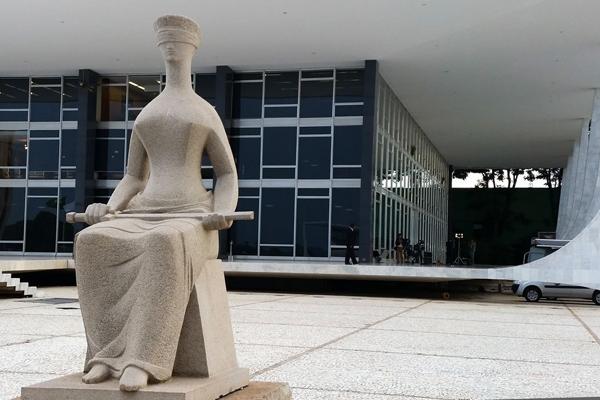 Partidos de oposição entram com ação no STF contra MP que privatiza a Caixa