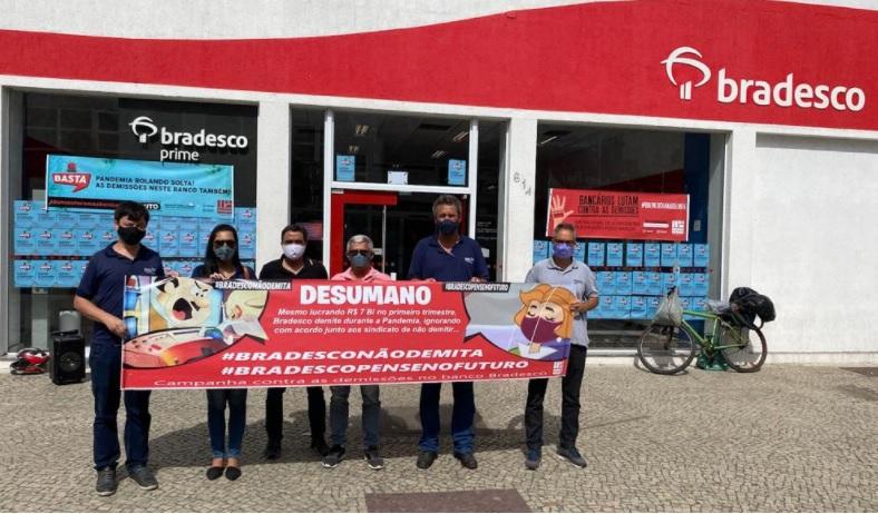 Sindicato realiza mais um dia de luta contra as demissões no Bradesco