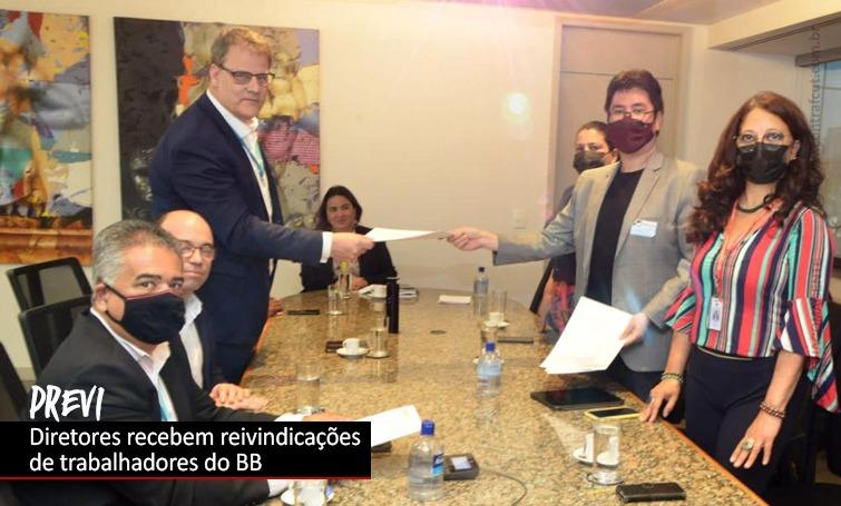 Funcionários do BB entregam pauta de reivindicações à Previ