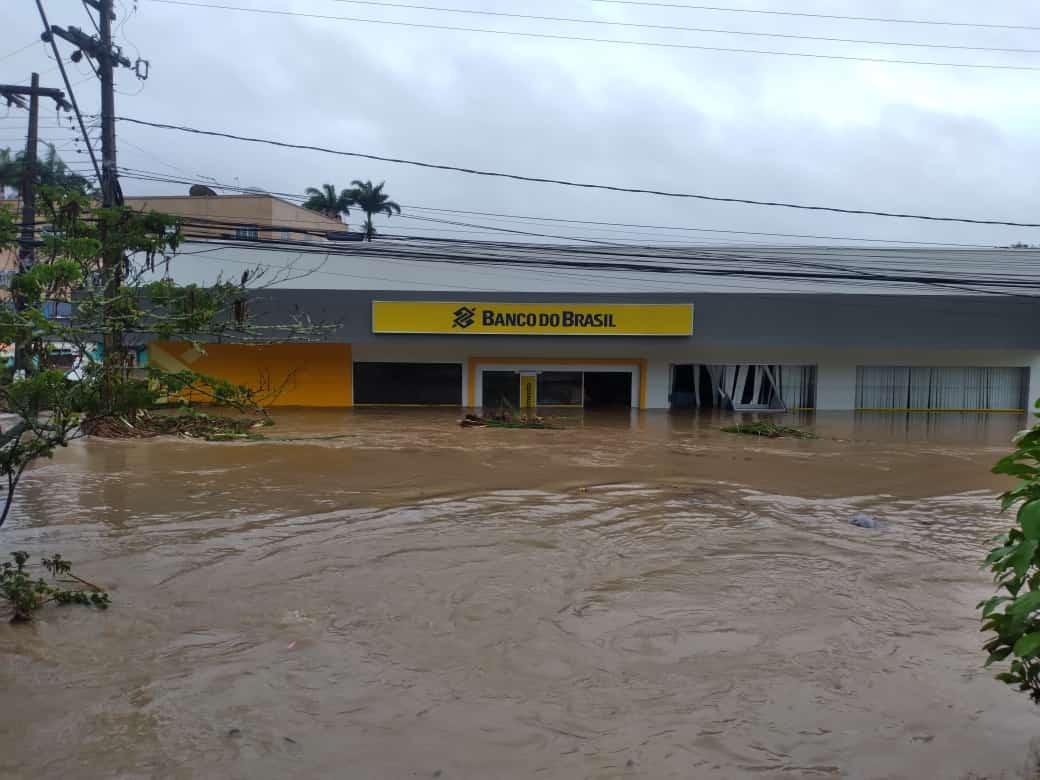 SINDICATO ENVIA OFÍCIO À FEBRABAN SOLICITANDO FLEXIBILIDADE EM RELAÇÃO AOS BANCÁRIOS COM DIFICULDADE DE COMPARECIMENTO AO TRABALHO EM DECORRÊNCIA DAS FORTES CHUVAS