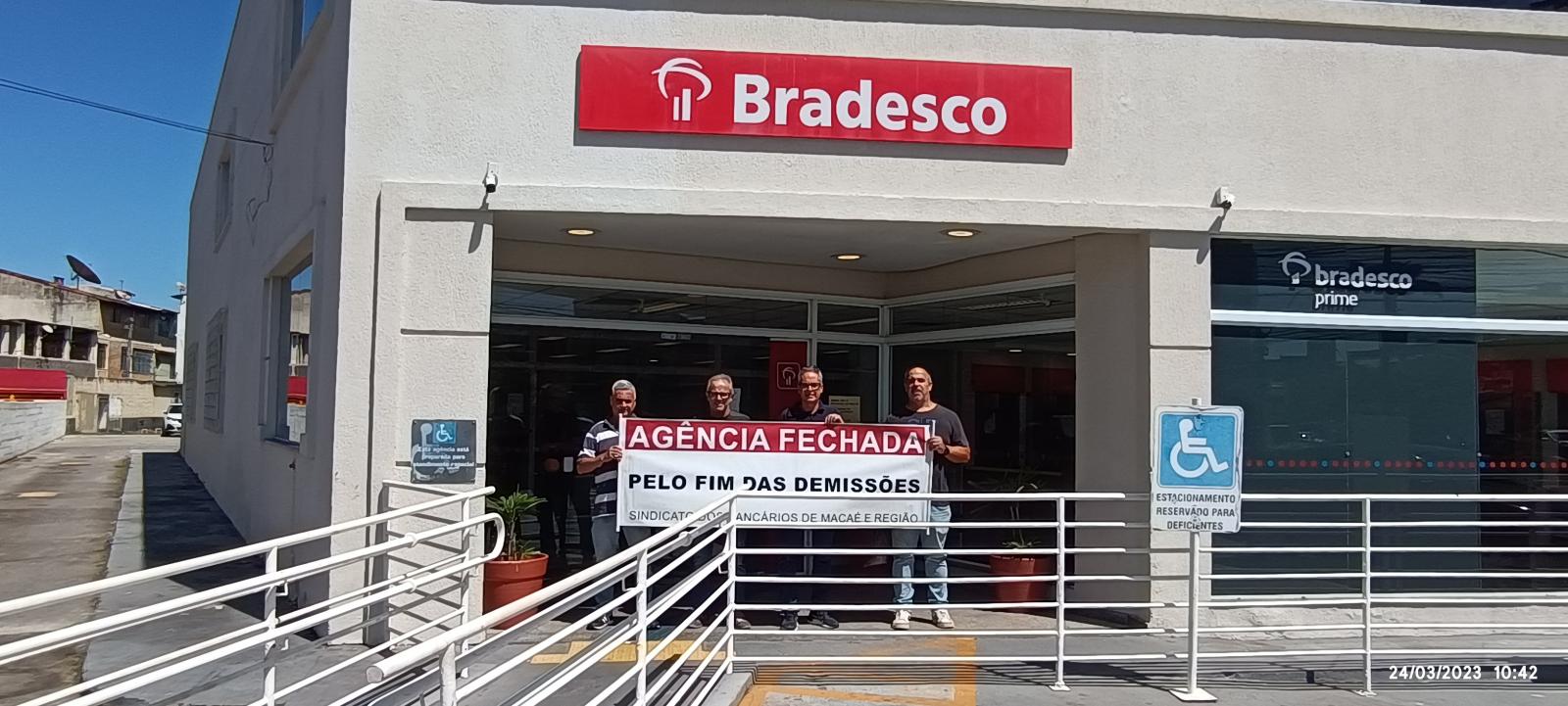 Sindicato dos Bancários de Macaé faz ato em protesto ao fechamento de mais uma agência em Macaé
