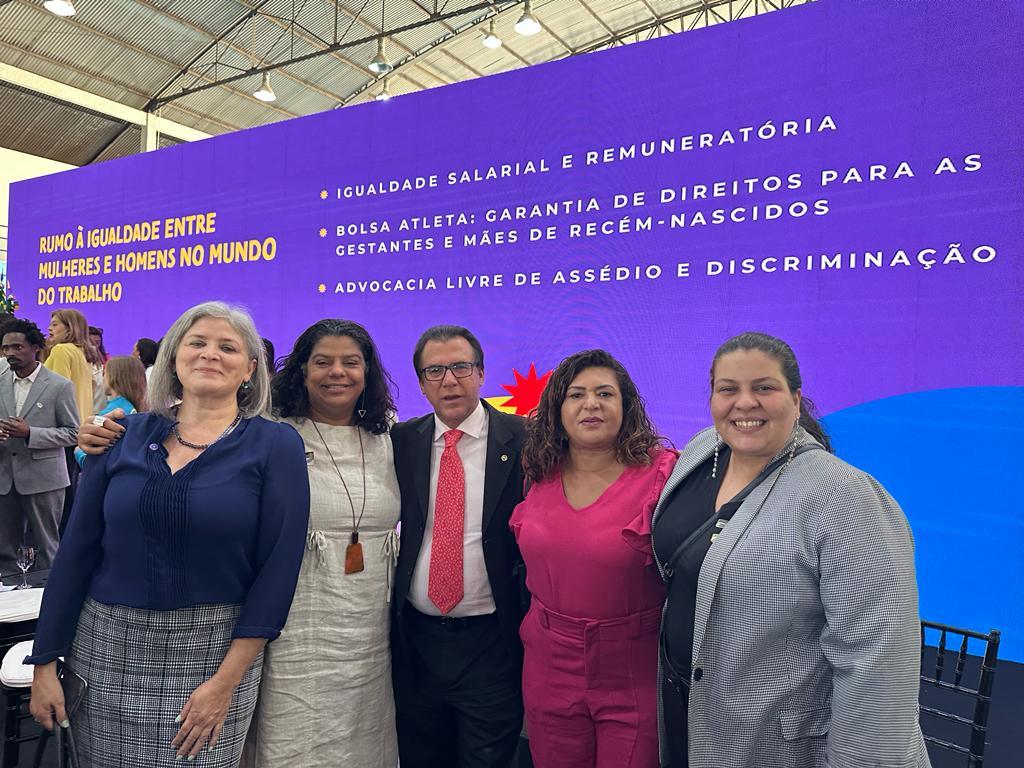 Lei de igualdade salarial entre mulheres e homens é sancionada
