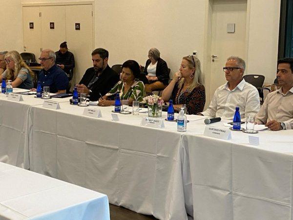 Fetraf RJ/ES participa de rodada de negociação com Fenaban em São Paulo