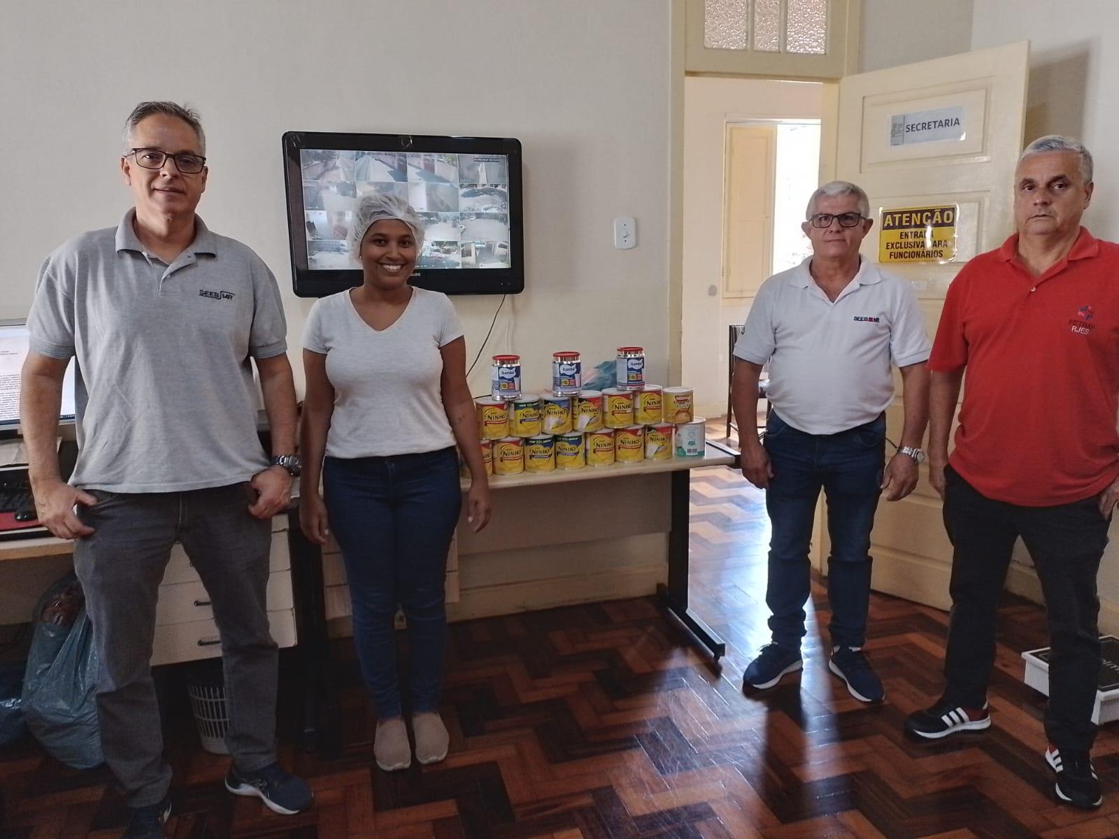Sindicato entrega doações arrecadadas na Festa do Bancário a Creche Lar de Maria